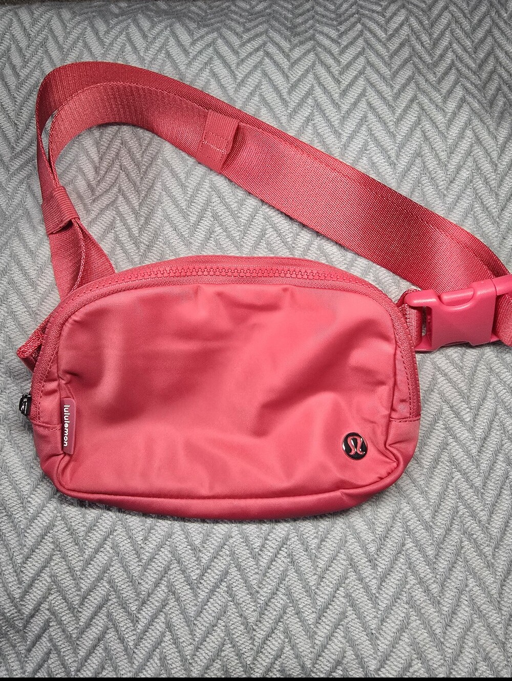 lululemon athletica NWOT Pink Belt Bag - Compact Hands-Free Crossbody